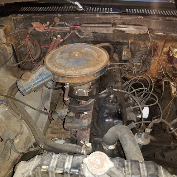 F-100, engine compartment